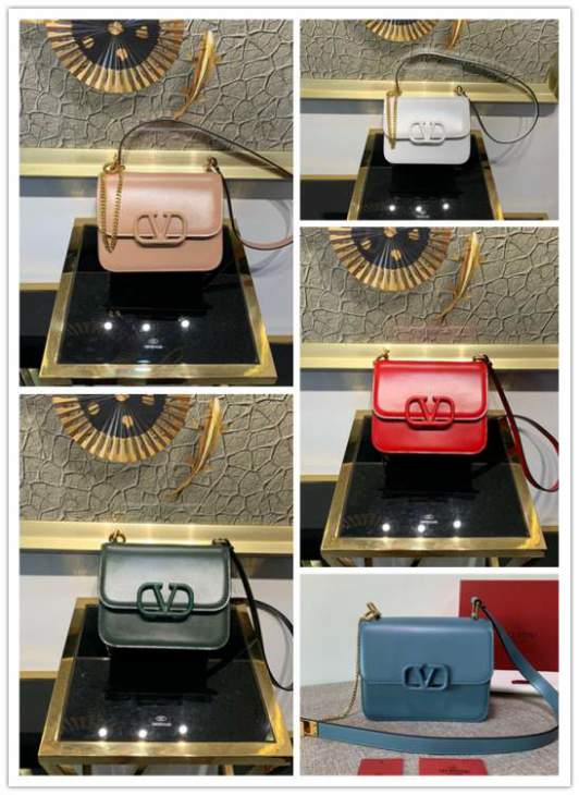Picture of Valentino Handbags _SKUfw129868842fw